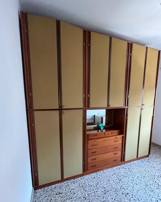 Armadio guardaroba vintage anni 70 con cassettiera