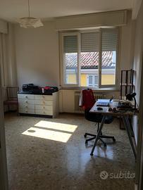 STANZA MATRIMONIALE USO SINGOLA – PARMA CENTRO