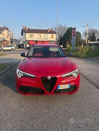 Stelvio rosso