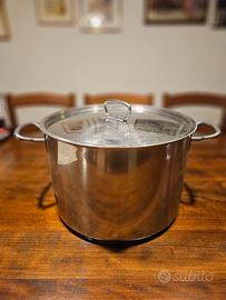 pentola in acciaio inox