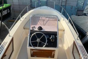 Open 6 mt rover marine