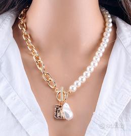 MODA-COLLANA ASIMMETRICA,COLOR ORO,PERLE+2CIONDOLI