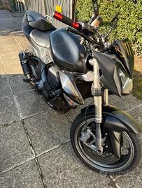 Kawasaki z1000