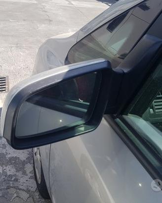 Specchietto sx Opel zafira b anno 2006