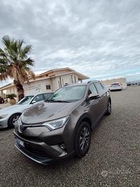 AUTO TOYOTA RAV4 -HYBRID- GARANZIA FINO AL 2031