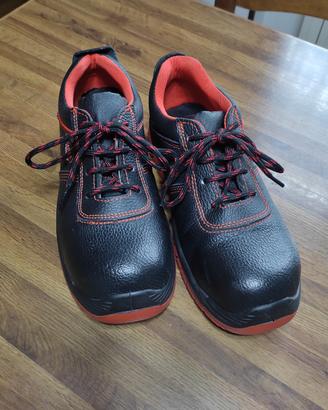 Scarpe da lavoro antinfortunistiche