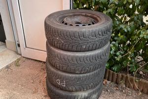 Panda - cerchi con gomme  185 65 14