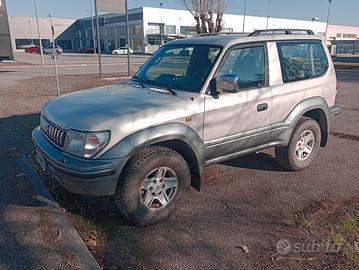 Toyota Land Cruiser kzj 90 3.0 cc