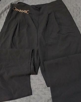 Pantalone elegante mai usato 