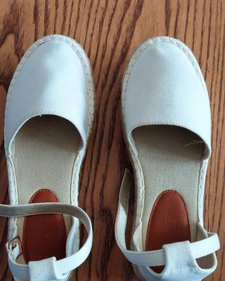 Sandali estivi panna