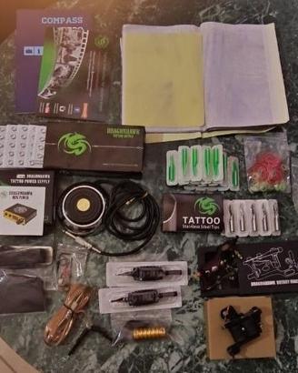 Kit per tatuaggi