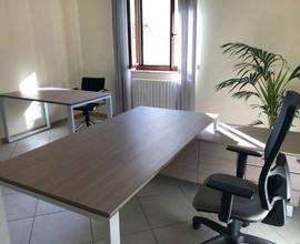 Stanze ufficio e postazioni in studio attrezzato
