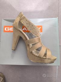 scarpa da donna n.39