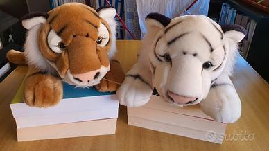 Tigrotti peluche grandi marca Plush & Company