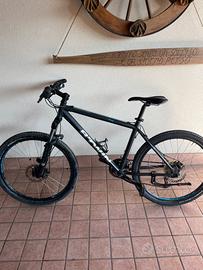 Bici MTB BTWIN Rockrider