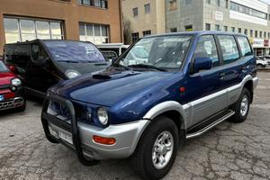 Nissan Terrano II 2.7 TDI 125CV 7 POSTI