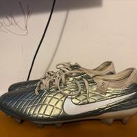 Scarpe da calcio nike riempi élite