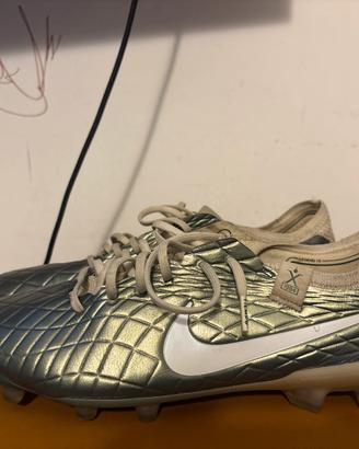 Scarpe da calcio nike riempi élite