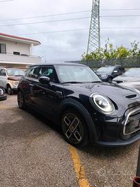 Mini Full Electric Cooper SE Yours e-tape display