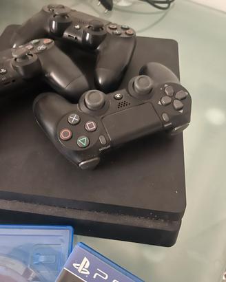 PS4 PRO 1TB + 4 Giochi