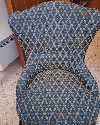 Elegante poltroncina  vintage anni 50/60 damascata