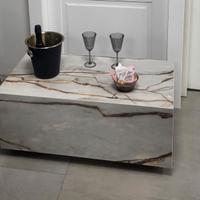 Tavolo moderno in gres porcellanato