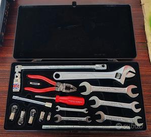 Attrezzi originali Jaguar Kit Cassetta Degli Attre