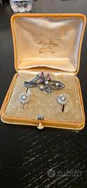Set con Spilla stile Vittoriana e orecchini