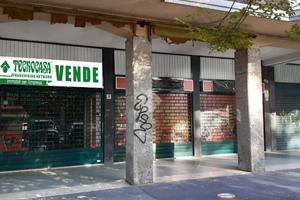 NEGOZIO A PADERNO DUGNANO