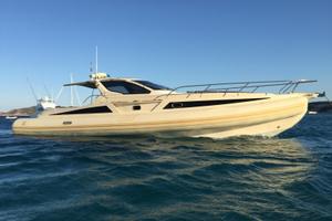 Solemar 44.1 con 2 x 400 Hp Volvo Penta