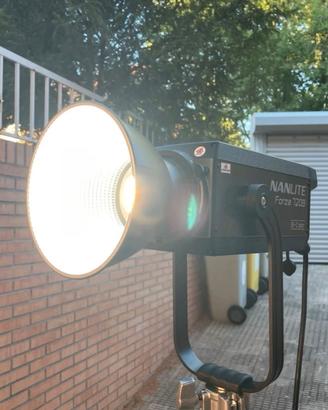 Faro Nanlite forza 720bicolor