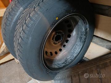 Cerchi e gomme termiche Clio IV serie