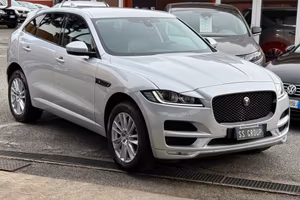 F-Pace 2.0 D 240 CV AWD aut. Portfolio