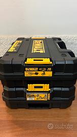 Due Valigette DeWalt TSTAK per DCD777