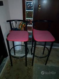 sgabello in metallo 2 pezzi uguali