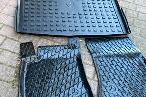 Marcedes GLB tappeti in gomma e vano bagagli