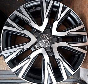 Cerchi in lega 17" originali TOYOTA YARIS CROSS