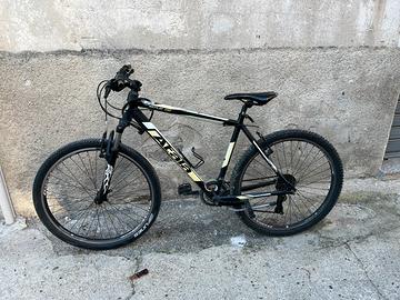 Bici Mountain bike