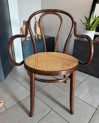 Poltroncina stile Thonet in legno curvato