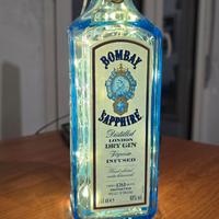 Lampada scrivania comodino Gin Bombay luci a pile
