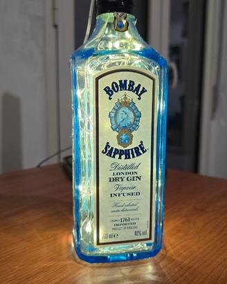 Lampada scrivania comodino Gin Bombay luci a pile