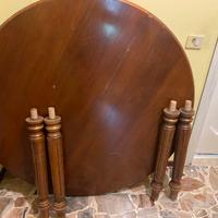 Tavolo in legno allungabile