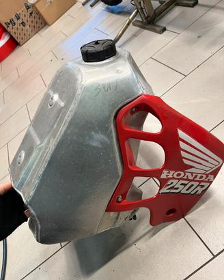 Serbatoio VRP maggiorato honda cr 1989