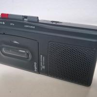 Mini registratore Sanyo vintage 