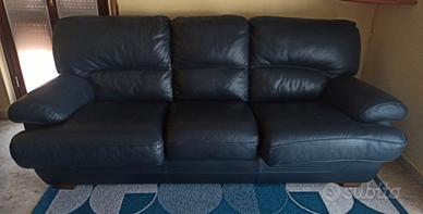 DIVANI IN PELLE BLU