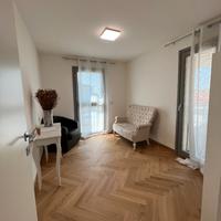 Stanza in studio per psicologo / nutrizionista