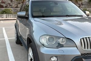 Bmw x5 e70 del 2008 193000 km , tagliandi regolari