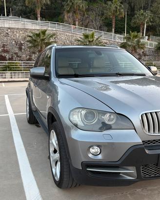 Bmw x5 e70 del 2008 193000 km , tagliandi regolari