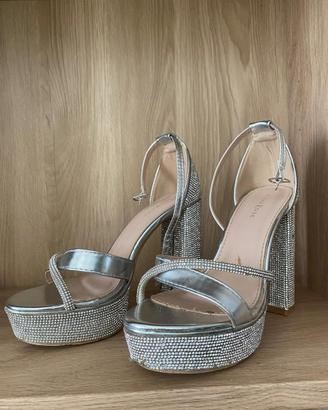 Tacchi brillantinati argento