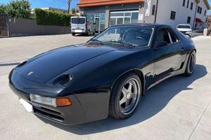 Porsche 928 S4 STROSEK